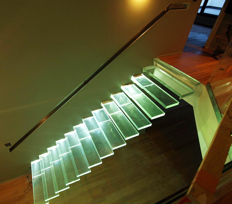 Marche escalier en verre, escalier en verre, escalier en verre feuilleté, marches d'escalier en verre feuilleté 