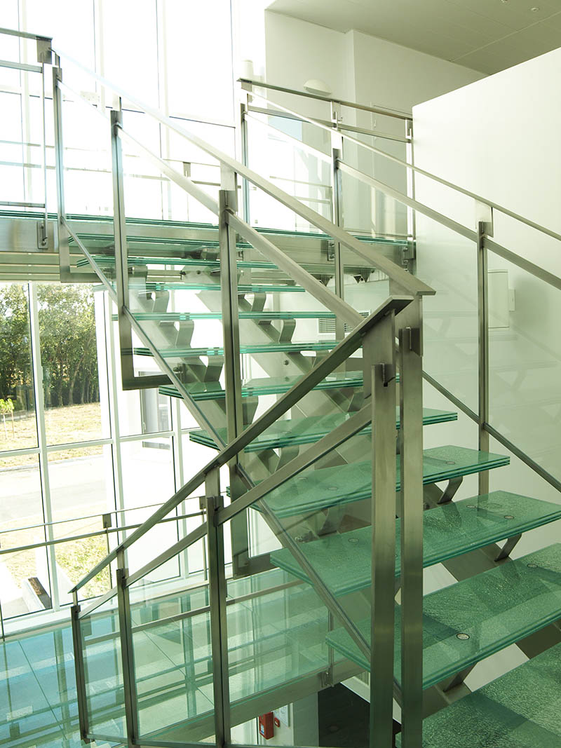 marche escalier en verre feuilleté de sécurité, escalier en verre feuilleté de sécurité 
