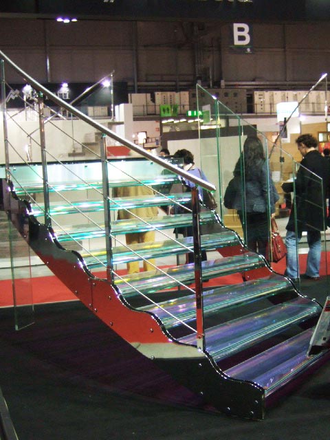 marches escalier en verre, escalier en verre