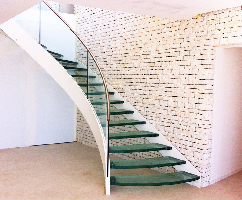 marche escalier en verre trempé clair, escalier en verre trempé clair