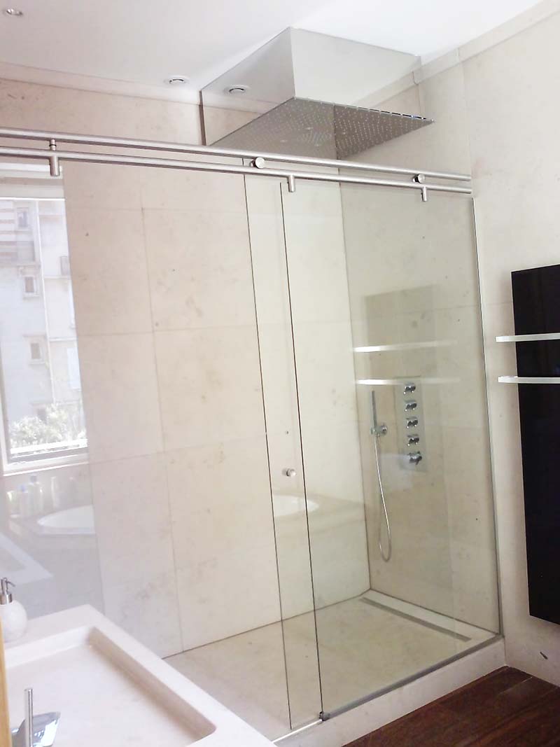 paroi de douche en verre transparent, paroi de douche en verre transparent réalisée sur mesure 