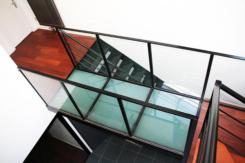 passerelle en verre clair opal