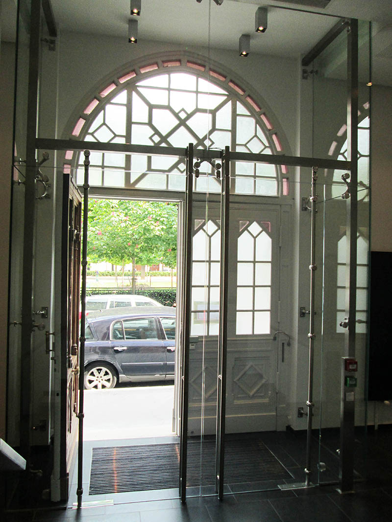 porte coulissant en verre sécurit