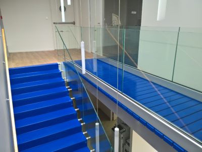 garde corps en verre pour escalier, rambarde en verre feuilleté tempé