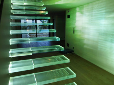 Escalier en verre design