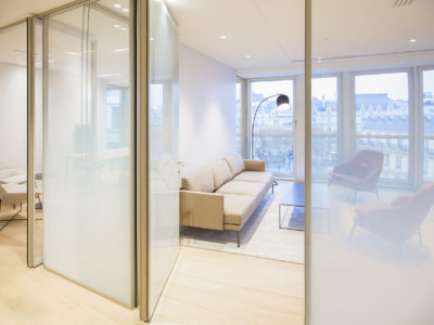 cloison en verre pour bureaux moderne