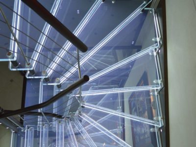 escalier en verre feuillete incorporation leds