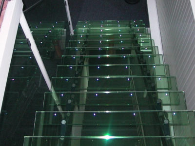 escalier en verre insertion leds