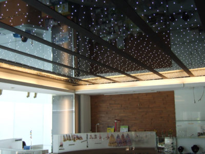 plafond en verre led