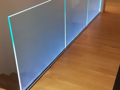 Garde-corps en verre avec LED