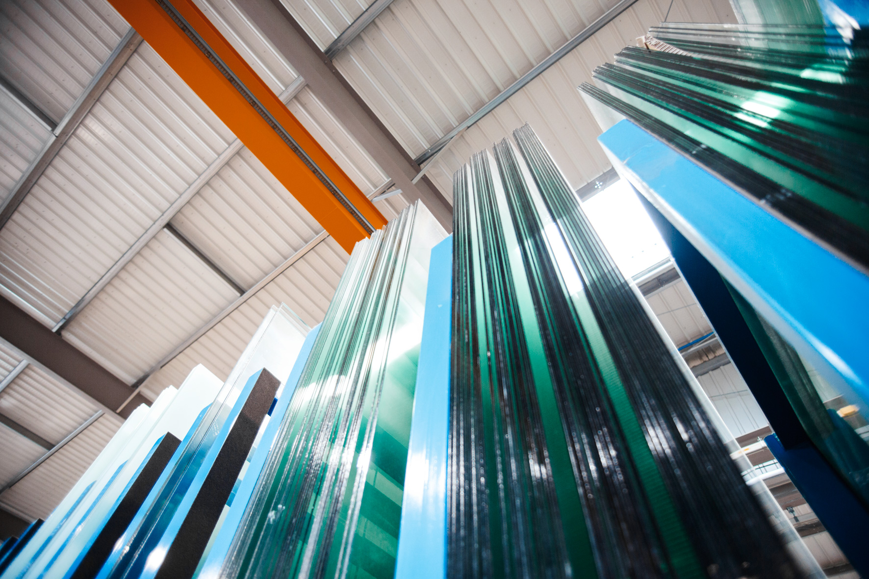 Verre trempé : processus de fabrication et particularités | Miroiterie ...