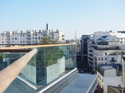 Garde-corps en verre feuilleté sur mesure