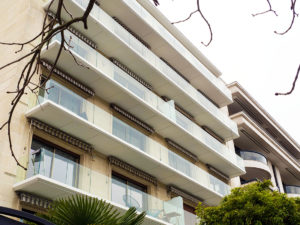 Garde-corps en verre pour balcon